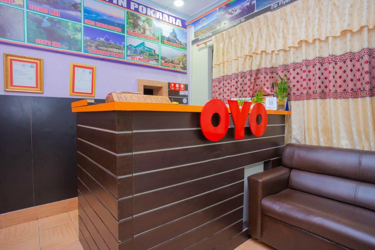 Oyo 575 Api Suites Pokhara Exterior foto