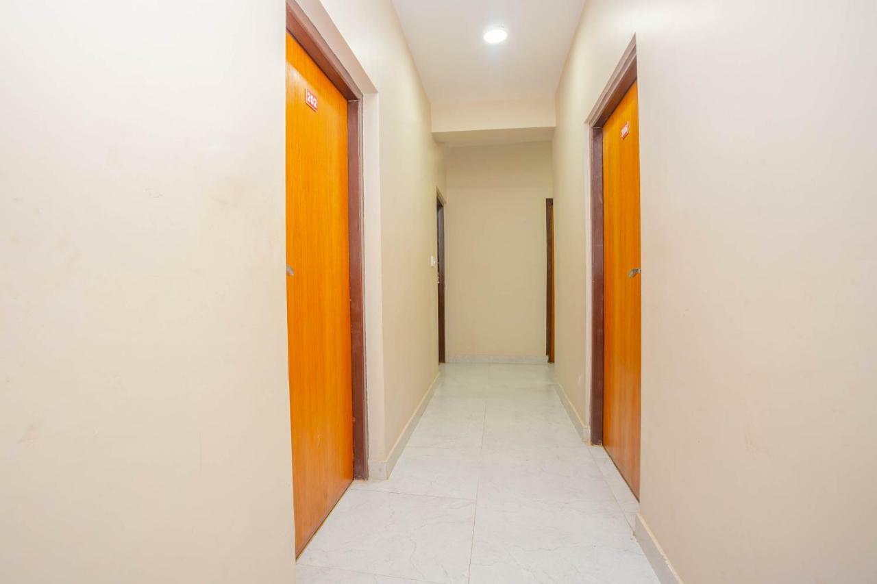 Oyo 575 Api Suites Pokhara Exterior foto